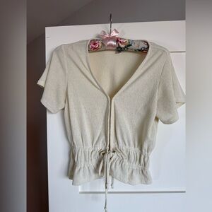 Amuse Society Cream Short Sleeve Drawstring Top XS